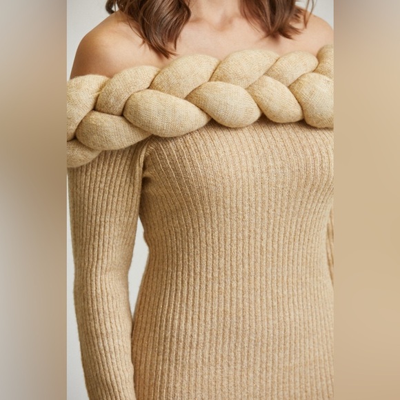 Off-Shoulder Knit Dress - Picture 4 of 4